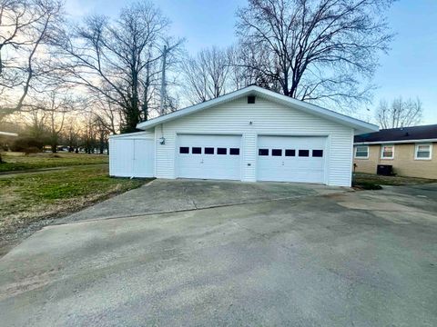 Tiny photo for 5 Sturgis Circle, Metropolis, IL 62960 (MLS # 100000082)