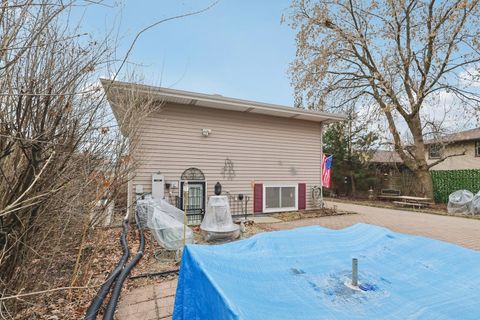 Tiny photo for 2176 N Westmoreland Drive, Palatine, IL 60074 (MLS # 12585938)
