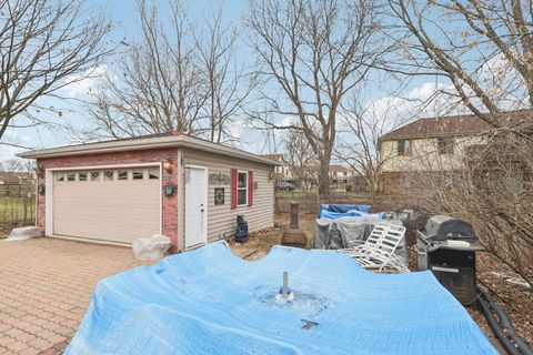 Tiny photo for 2176 N Westmoreland Drive, Palatine, IL 60074 (MLS # 12585938)