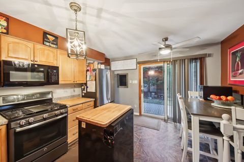 Tiny photo for 2176 N Westmoreland Drive, Palatine, IL 60074 (MLS # 12585938)