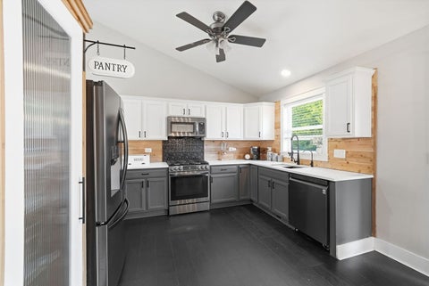 Tiny photo for 8101 Limestone Court, Joliet, IL 60431 (MLS # 12690903)
