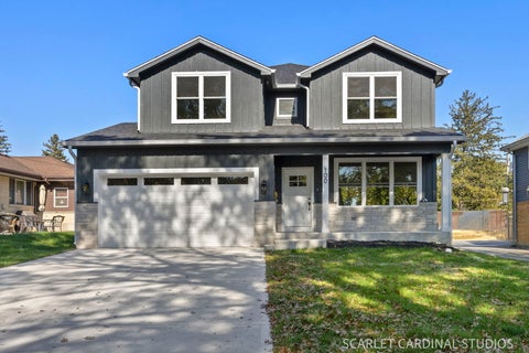 Photo of 100 E Adams Avenue, Villa Park, IL 60181 (MLS # 12793446)