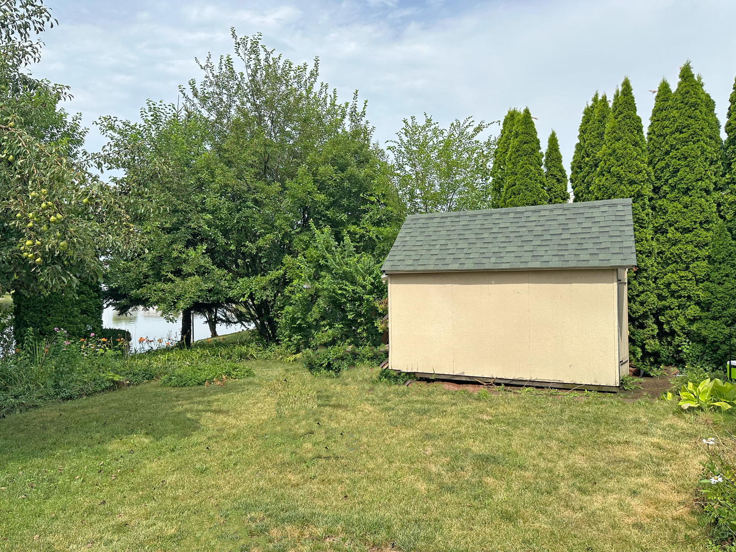 6814 Sahara Drive