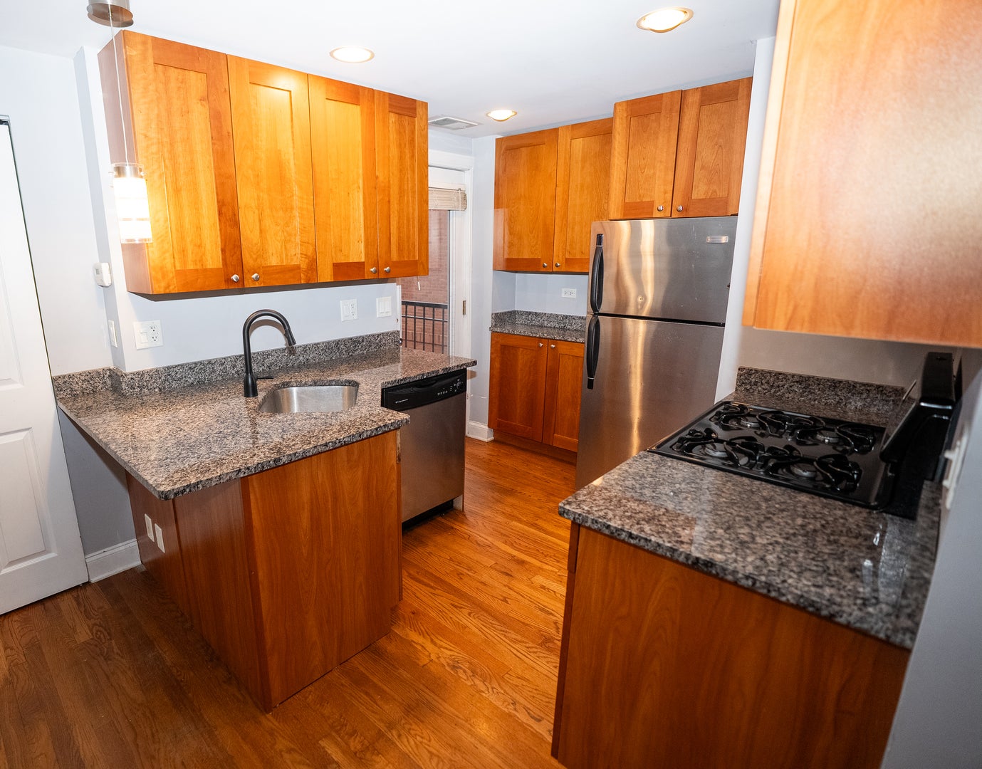 4420 N Ashland Avenue 2W