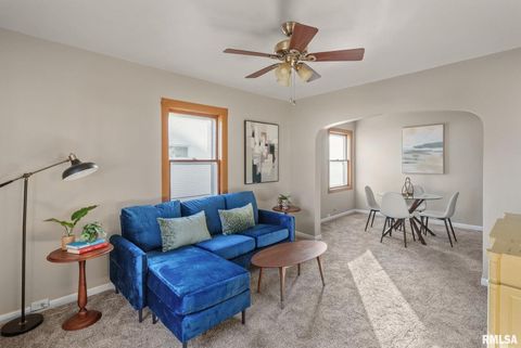 Tiny photo for 124 N ELMWOOD Avenue, Davenport, IA 52804 (MLS # QC4269714)