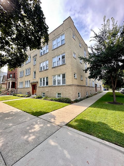 Photo of 4447 W Sunnyside Avenue #1, Chicago, IL 60630 (MLS # 12483999)