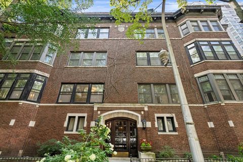 703 W Buena Avenue A Chicago IL 60613
