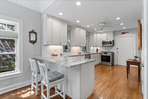 Tiny photo for 703 W Buena Avenue #A, Chicago, IL 60613 (MLS # 12473441)