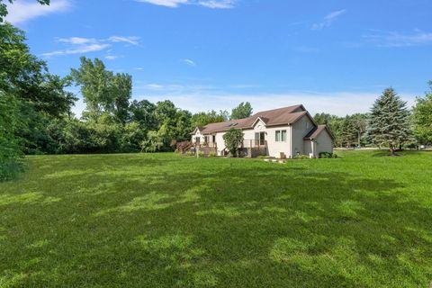 Tiny photo for 21211 Lisa Lane, Steger, IL 60475 (MLS # 12484392)
