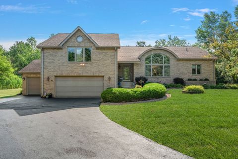 Tiny photo for 21211 Lisa Lane, Steger, IL 60475 (MLS # 12484392)