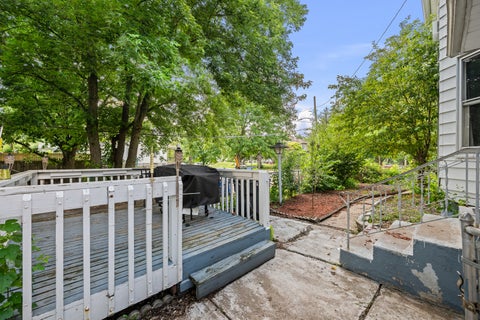 Tiny photo for 1004 13th Avenue, Moline, IL 61265 (MLS # 12674272)