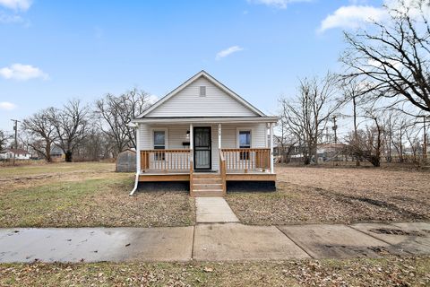 Photo of 838 N Rosewood Avenue, Kankakee, IL 60901 (MLS # 12544467)