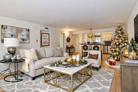 Tiny photo for 6229 N Niagara Avenue #209, Chicago, IL 60631 (MLS # 12517117)