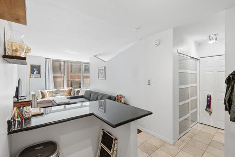 Tiny photo for 777 N Michigan Avenue #2504, Chicago, IL 60611 (MLS # 12642567)