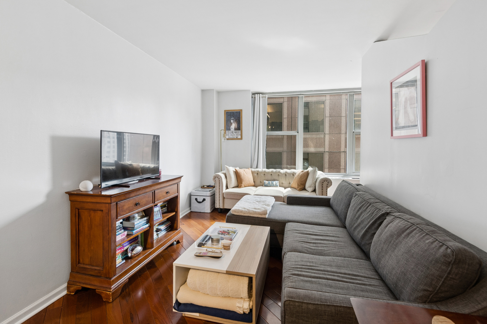 777 N Michigan Avenue 2504