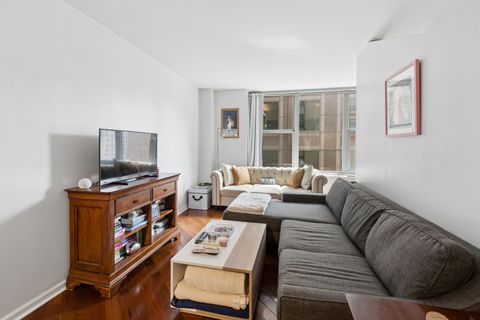 Tiny photo for 777 N Michigan Avenue #2504, Chicago, IL 60611 (MLS # 12642567)