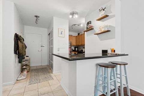 Tiny photo for 777 N Michigan Avenue #2504, Chicago, IL 60611 (MLS # 12642567)