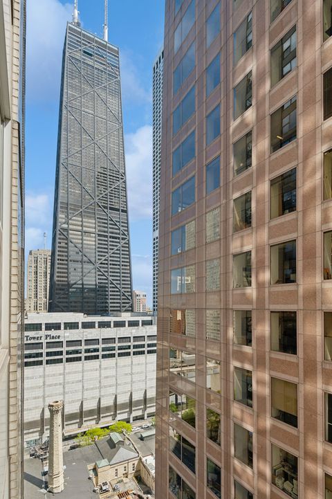Tiny photo for 777 N Michigan Avenue #2504, Chicago, IL 60611 (MLS # 12642567)