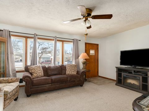 Tiny photo for 8736 S 51st Avenue, Oak Lawn, IL 60453 (MLS # 12551655)