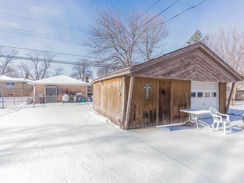 Tiny photo for 8736 S 51st Avenue, Oak Lawn, IL 60453 (MLS # 12551655)