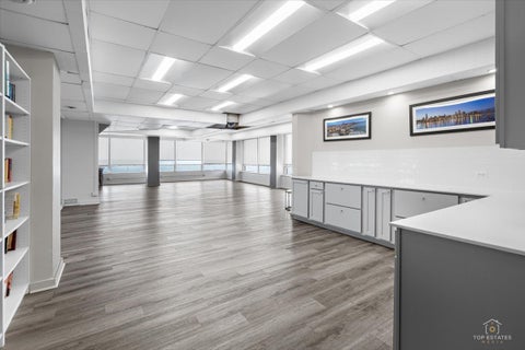 Tiny photo for 6301 N Sheridan Road #19N, Chicago, IL 60660 (MLS # 12745302)