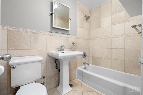 Tiny photo for 6301 N Sheridan Road #19N, Chicago, IL 60660 (MLS # 12745302)