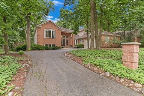 Tiny photo for 7509 Bittersweet Drive, Gurnee, IL 60031 (MLS # 12416241)