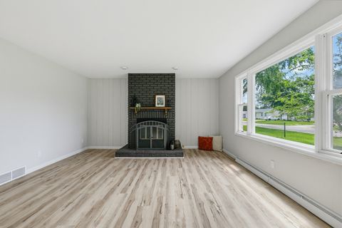 Tiny photo for 307 33rd Avenue, East Moline, IL 61244 (MLS # 12689036)