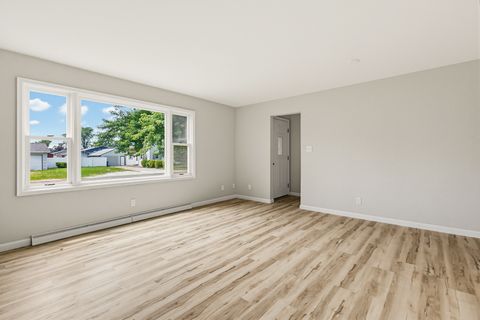Tiny photo for 307 33rd Avenue, East Moline, IL 61244 (MLS # 12689036)