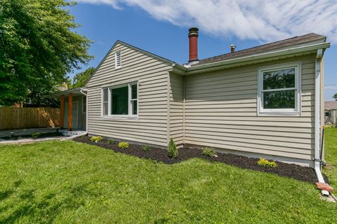 Tiny photo for 307 33rd Avenue, East Moline, IL 61244 (MLS # 12689036)