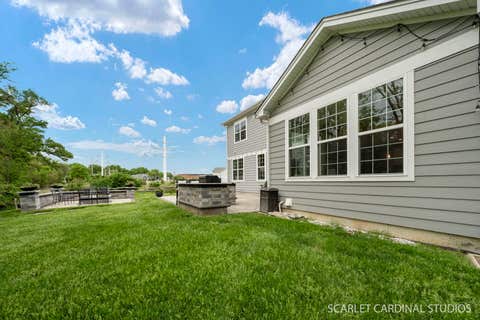 Tiny photo for 851 Heatherfield Circle, Naperville, IL 60565 (MLS # 12658145)