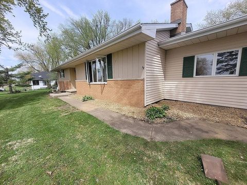 Tiny photo for 734 1st Street, West Brooklyn, IL 61378 (MLS # 12414066)