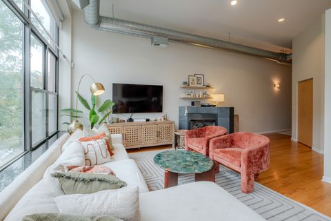 Tiny photo for 1519 N Milwaukee Avenue #2F, Chicago, IL 60622 (MLS # 12509466)