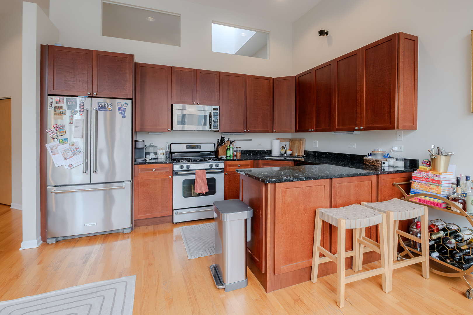 1519 N Milwaukee Avenue 2F