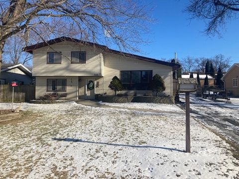 A home in Lindenhurst