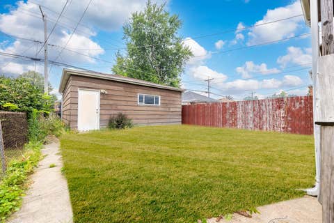 Tiny photo for 8918 S Merrill Avenue, Chicago, IL 60617 (MLS # 12711176)
