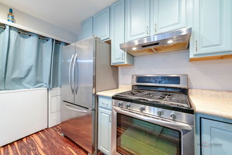 Tiny photo for 1100 Oak Valley Drive #1100, Cary, IL 60013 (MLS # 12493859)