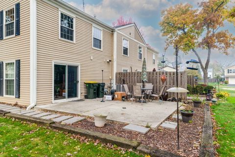 Tiny photo for 1100 Oak Valley Drive #1100, Cary, IL 60013 (MLS # 12493859)