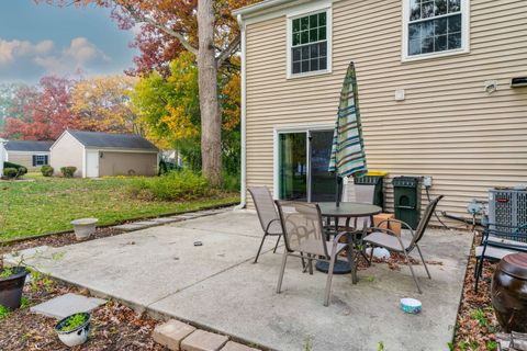 Tiny photo for 1100 Oak Valley Drive #1100, Cary, IL 60013 (MLS # 12493859)