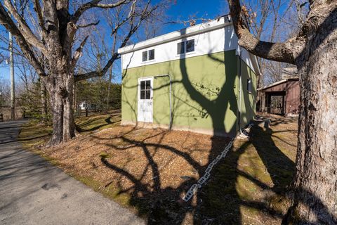 Tiny photo for 88 Dakota Road, Carbondale, IL 62902 (MLS # 12549315)