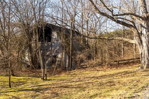 Tiny photo for 88 Dakota Road, Carbondale, IL 62902 (MLS # 12549315)