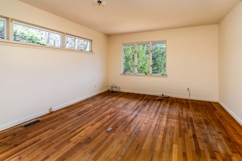 Tiny photo for 88 Dakota Road, Carbondale, IL 62902 (MLS # 12549315)