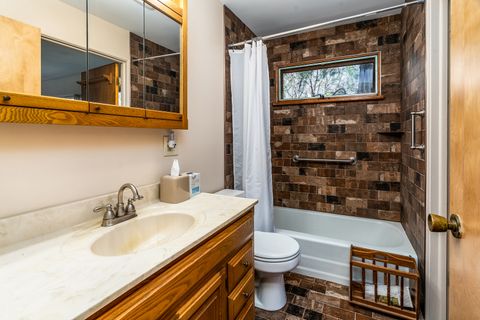 Tiny photo for 88 Dakota Road, Carbondale, IL 62902 (MLS # 12549315)