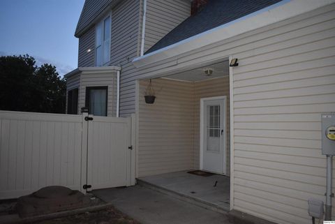 Tiny photo for 1843 Spring St St, Quincy, IL 62301 (MLS # 12636014)