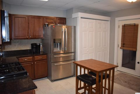 Tiny photo for 1843 Spring St St, Quincy, IL 62301 (MLS # 12636014)