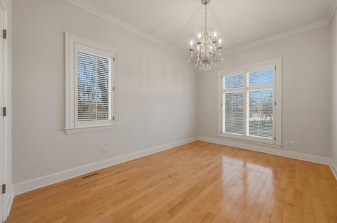 Tiny photo for 11361 W Plainfield Road, Indian Head Park, IL 60525 (MLS # 12620333)