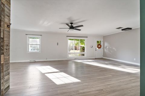 Tiny photo for 8095 N 2000 East Road E, Downs, IL 61736 (MLS # 12488857)