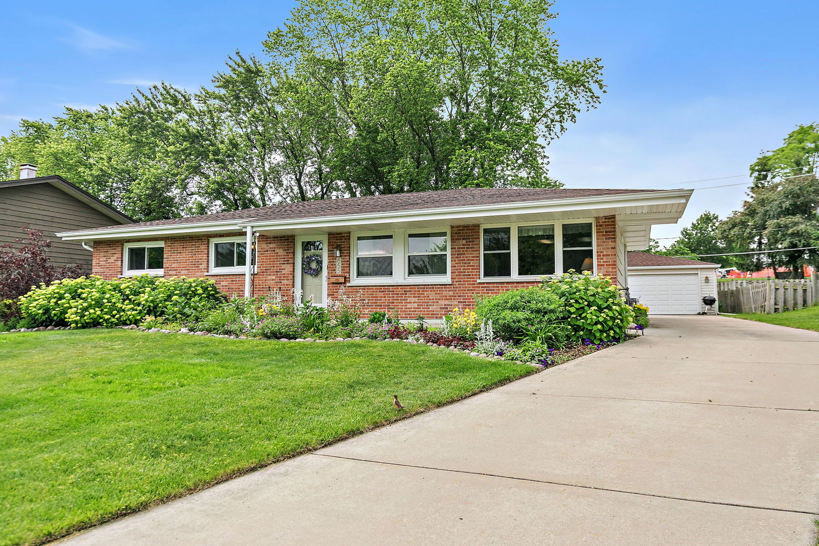 655 Cambridge Lane