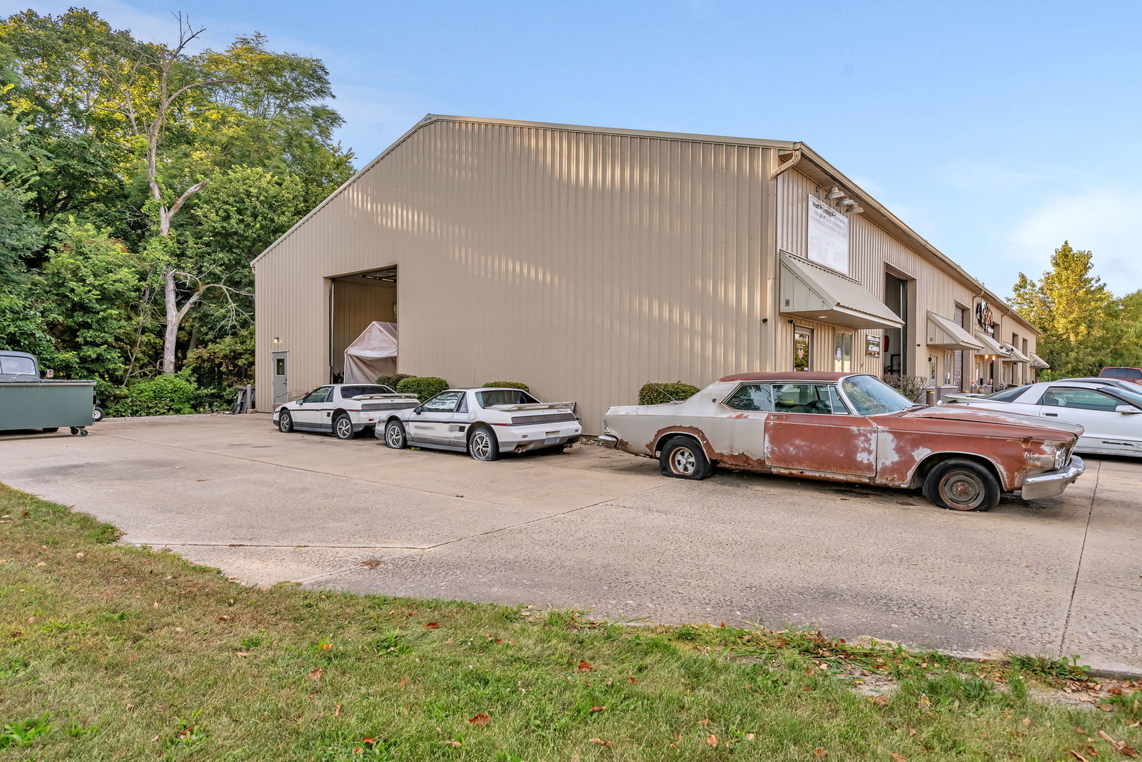 9545 Sandridge Industrial Court 2A