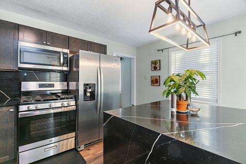 Tiny photo for 3243 Carolina Avenue, Rockford, IL 61108 (MLS # 12503591)